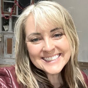 Meet your Posher, Cami